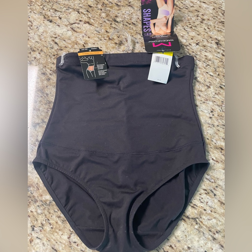 NWT Maidenform High-Waisted Black Shaping Briefs Size Medium